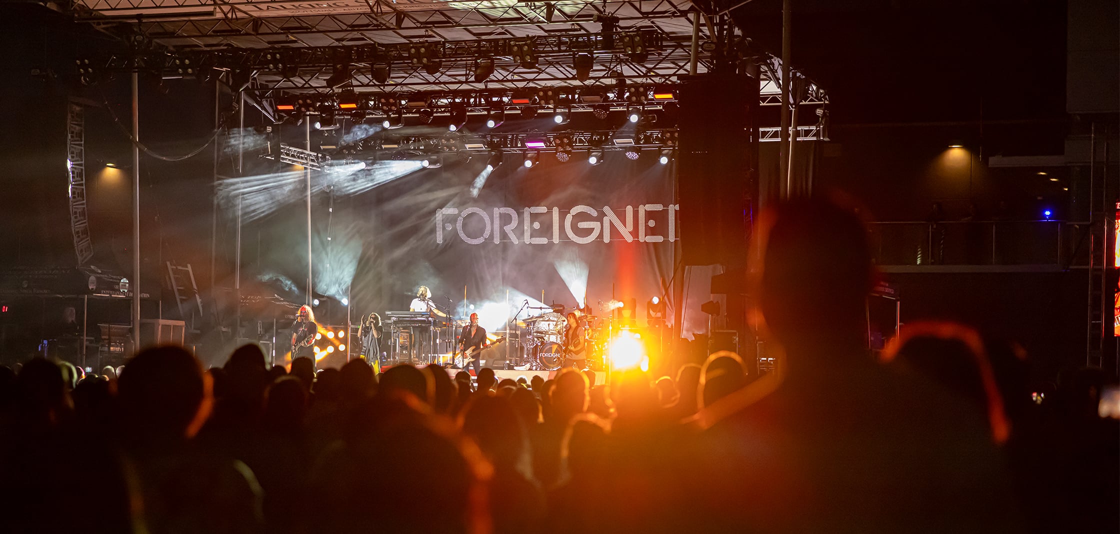 2240X1068 Entertainment