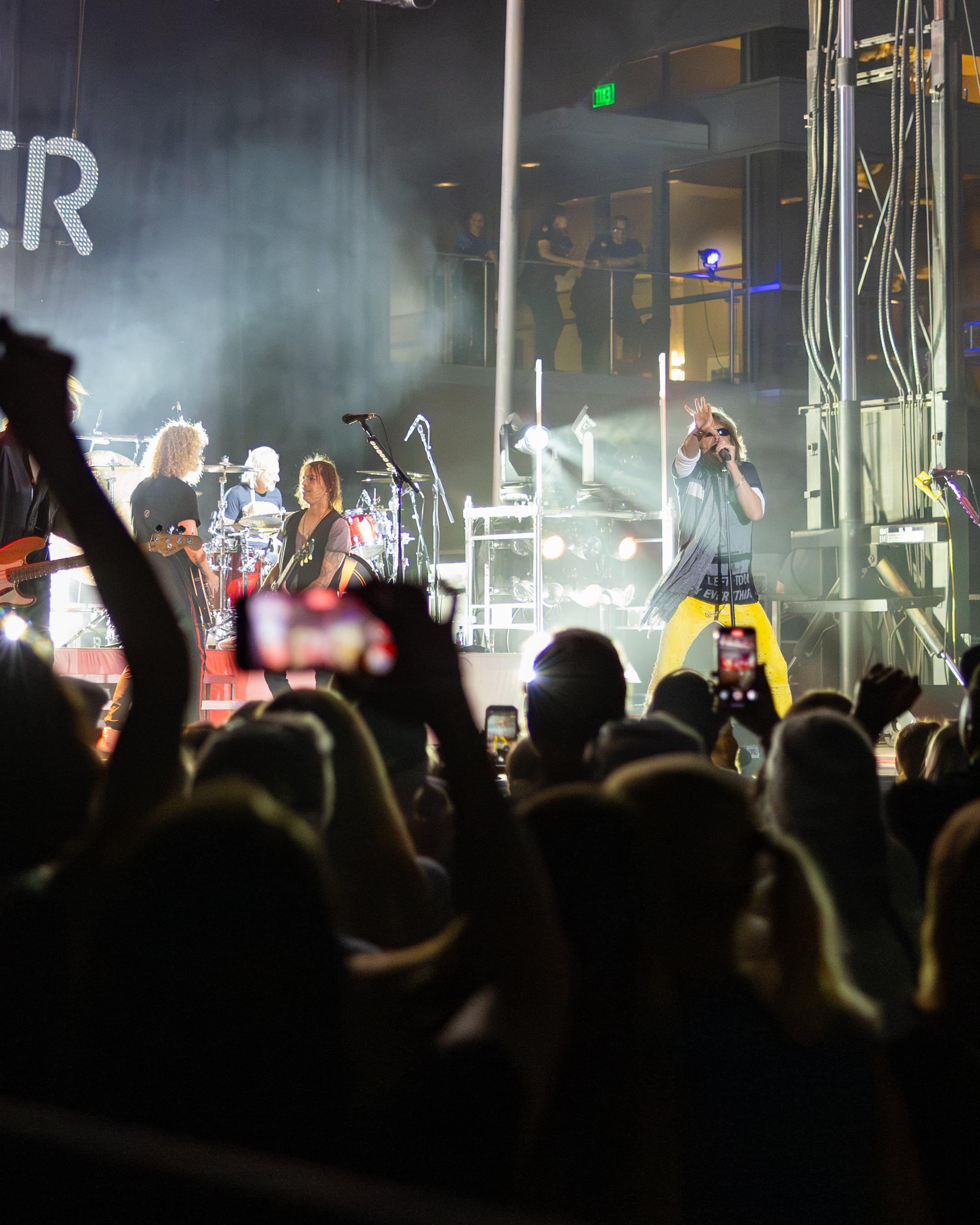 2160X2700 Foreigner 2